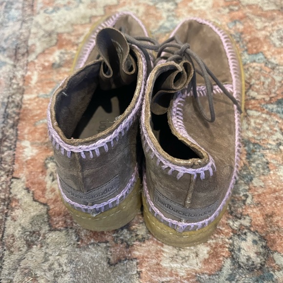 Laidback London Shenje Suede Lace-Up Chukka Booties Gray - Purple Crochet Detail - Picture 6 of 7